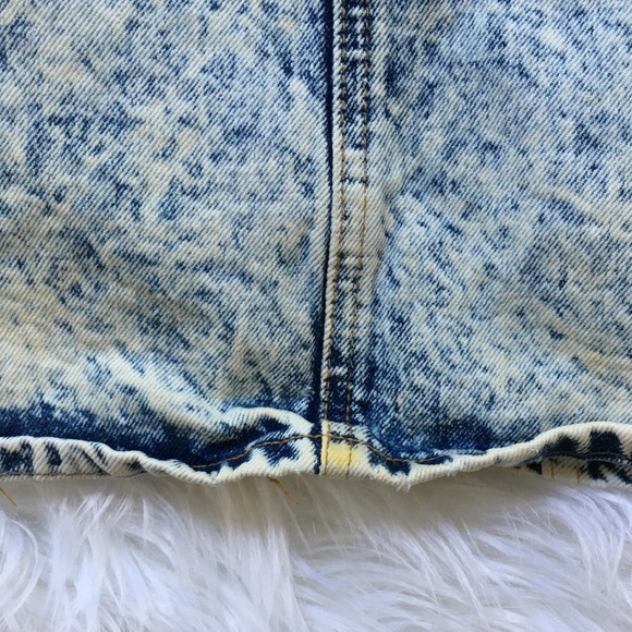 Acid wash denim skirt - Picture 4 of 5